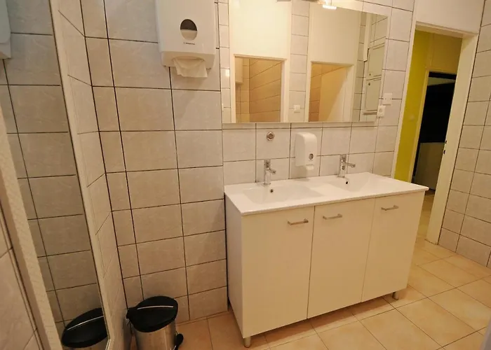 Hostel Oasis Σπλιτ